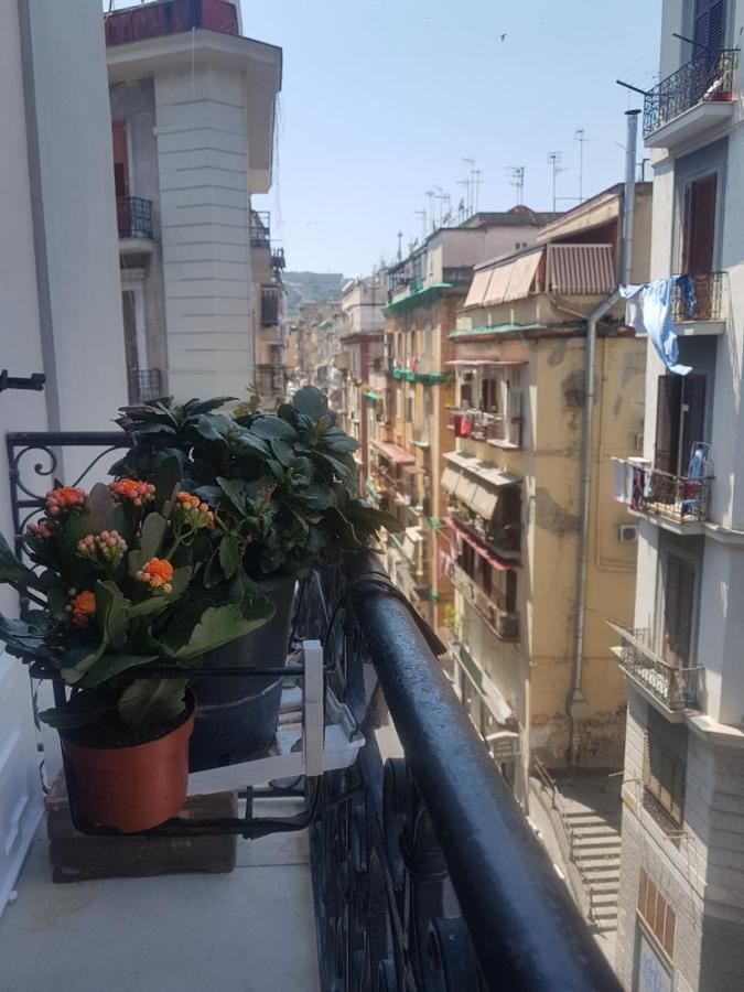 Casa Napul'E Hotel Napoli Bagian luar foto