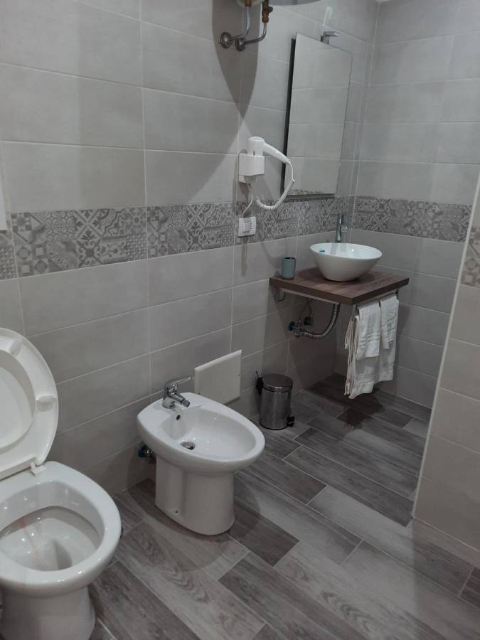 Casa Napul'E Hotel Napoli Bagian luar foto